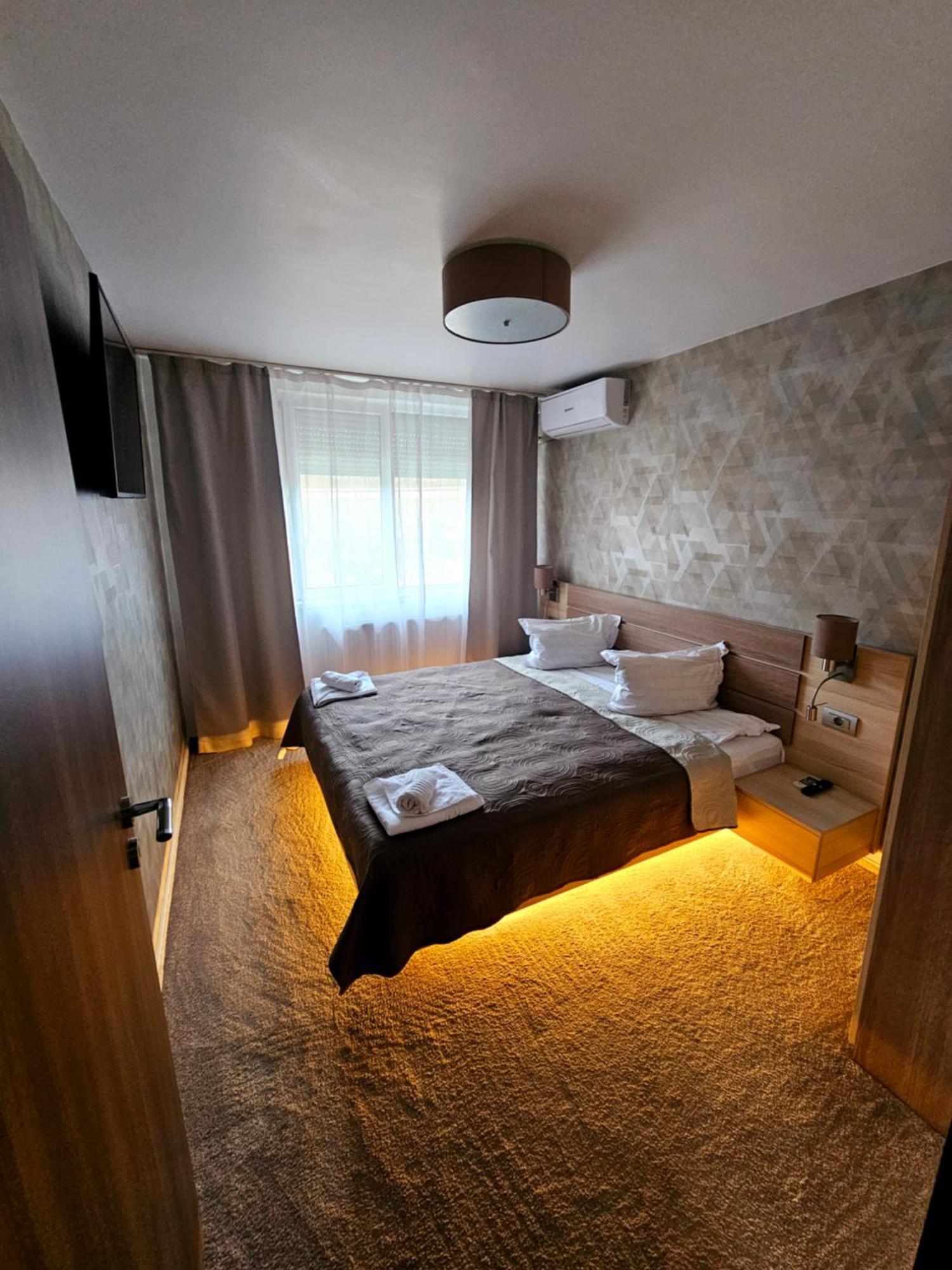 Cazare Apartamente Iris Baile Felix Bagian luar foto