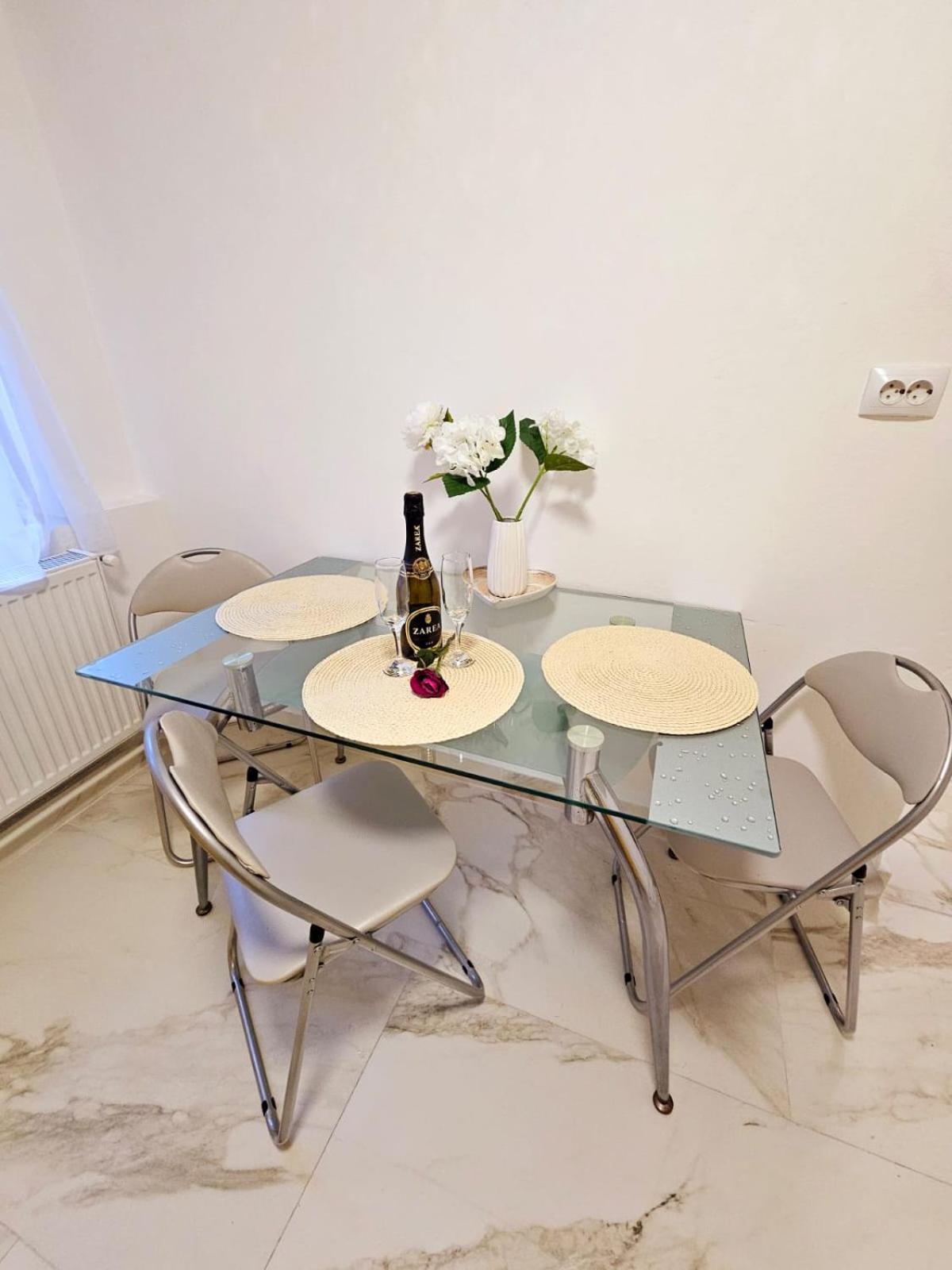 Cazare Apartamente Iris Baile Felix Bagian luar foto