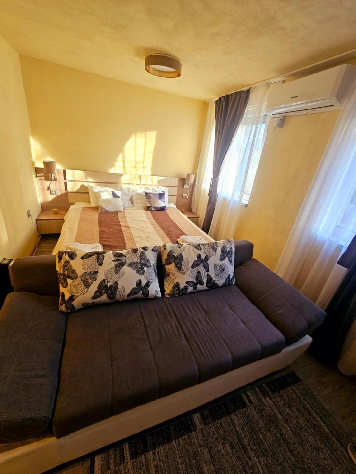 Cazare Apartamente Iris Baile Felix Bagian luar foto